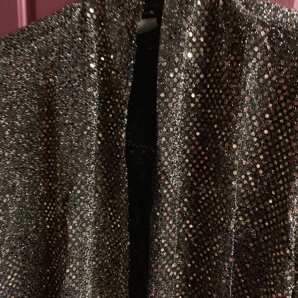 Sweet lil NEW YEARs jacket or duster.